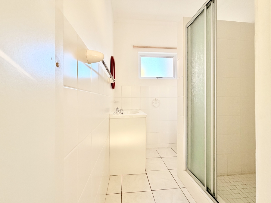 5 Bedroom Property for Sale in Vermont Western Cape